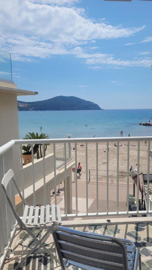Les Pieds Dans L'O - Appartement 50M2 Front De Mer Saint-Cyr-sur-Mer Zewnętrze zdjęcie